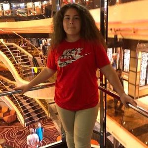 Meet your Posher, Robin